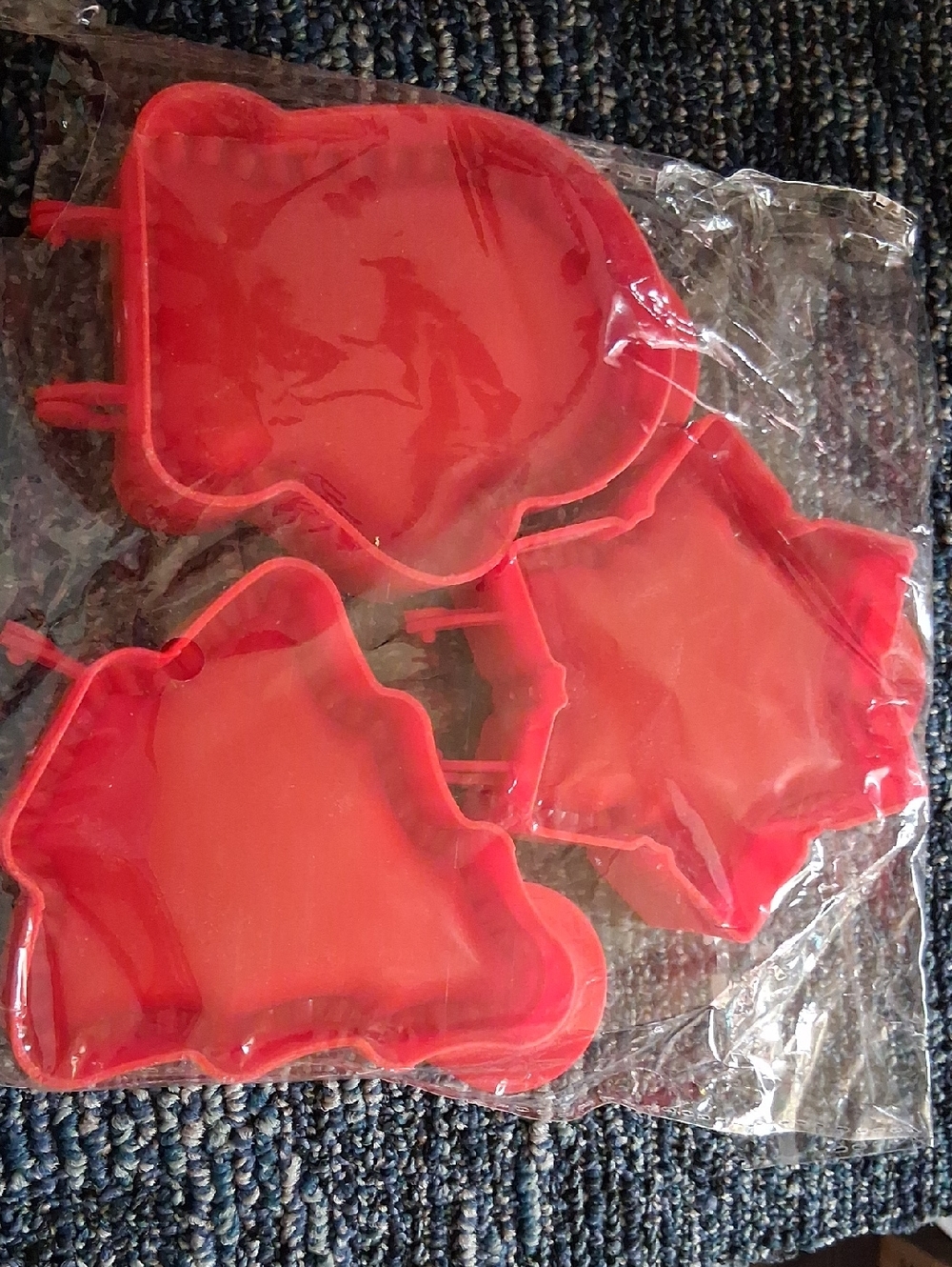 Source Unknown Red Silicone Cookie Cutter Trio - Holiday Shapes